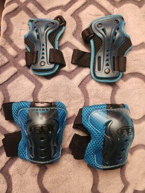 Roller Derby Youth Blue Elbow Knee Pads